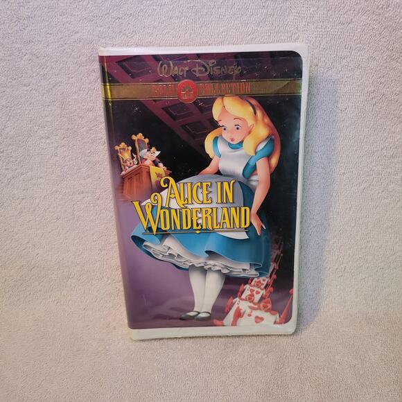 Alice in Wonderland VHS Gold Collection Disney Animated Movie 1951 - Picture 1 of 8